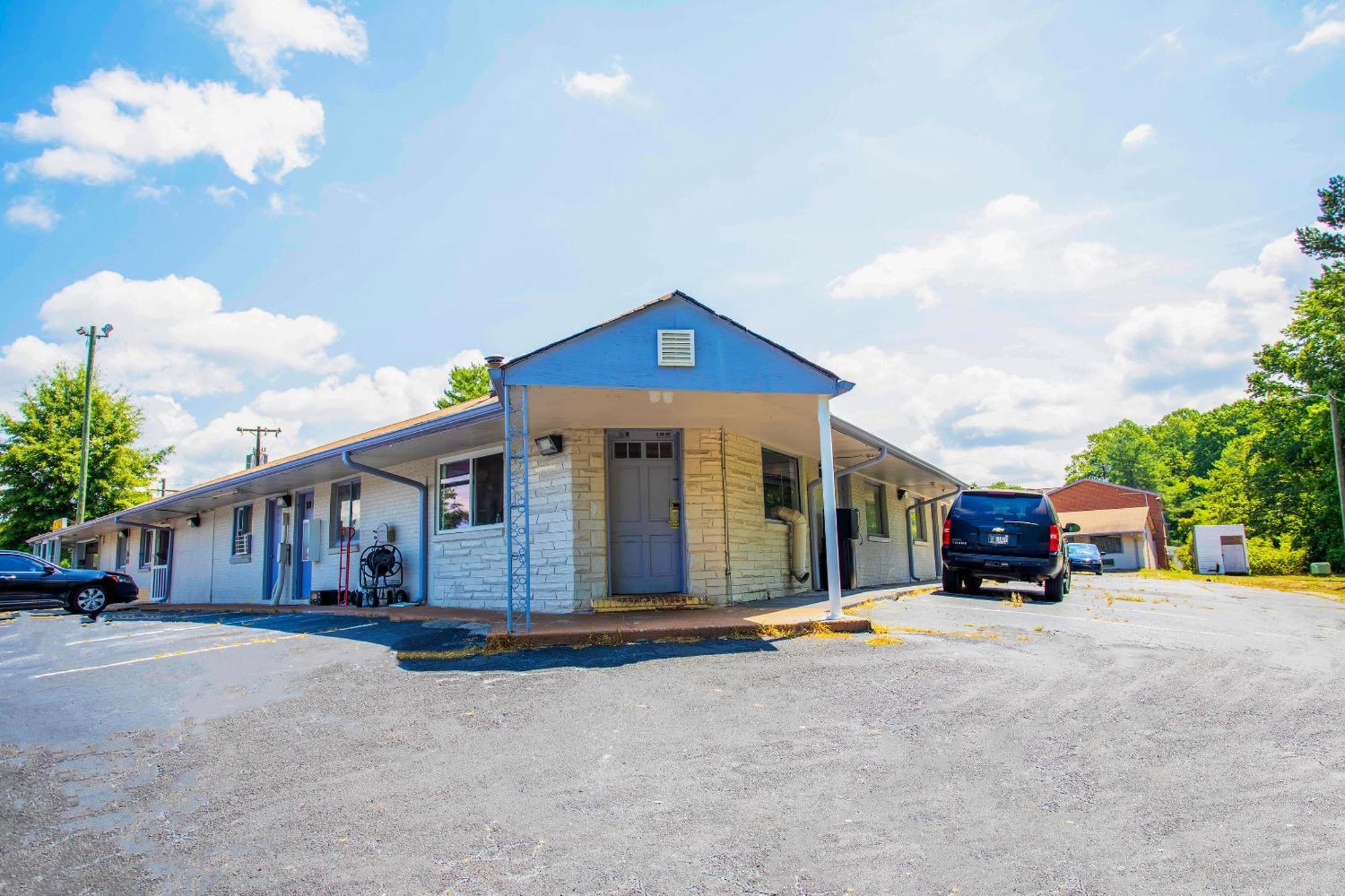 Oyo Inn Kernersville Exterior photo